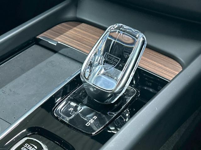 XC60 B5 AWD インスクリプション AppleCarPlay/ハーマンカードン/ベージュ革/シートヒーター/シートエアコン/ステアリングヒーター/全周囲カメラ/クルーズコントロール/フルセグ/パーキングアシスト/パワーシート/(44枚目)