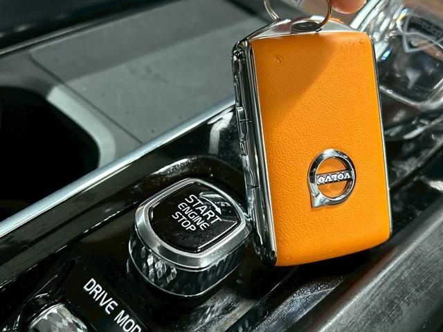 XC60 B5 AWD インスクリプション AppleCarPlay/ハーマンカードン/ベージュ革/シートヒーター/シートエアコン/ステアリングヒーター/全周囲カメラ/クルーズコントロール/フルセグ/パーキングアシスト/パワーシート/(50枚目)