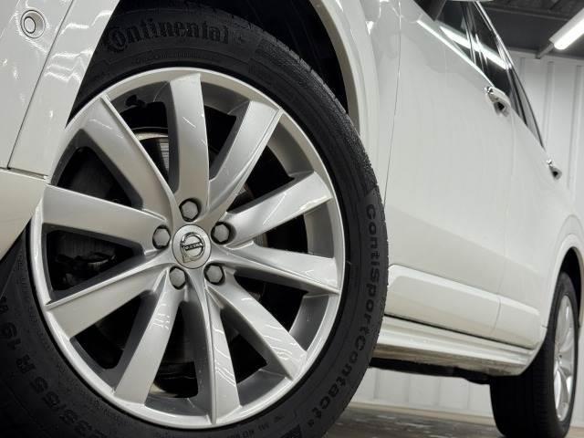 XC90 T5 AWD モーメンタム AppleCarPlay/フルセグTV/全周囲カメラ/ブラインドスポットモニター/シートヒーター/アダプティブクルーズコントロール/ステアリングスイッチ/メモリーシート/パワーシート/パワーバックドア(19枚目)