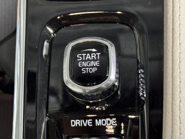 XC90 T5 AWD モーメンタム AppleCarPlay/フルセグTV/全周囲カメラ/ブラインドスポットモニター/シートヒーター/アダプティブクルーズコントロール/ステアリングスイッチ/メモリーシート/パワーシート/パワーバックドア(37枚目)