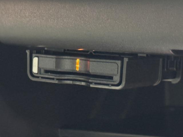 XC90 T5 AWD モーメンタム AppleCarPlay/フルセグTV/全周囲カメラ/ブラインドスポットモニター/シートヒーター/アダプティブクルーズコントロール/ステアリングスイッチ/メモリーシート/パワーシート/パワーバックドア(40枚目)