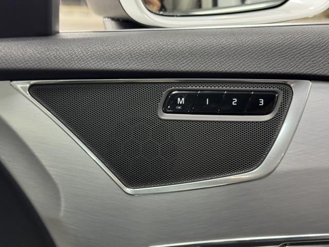 XC90 T5 AWD モーメンタム AppleCarPlay/フルセグTV/全周囲カメラ/ブラインドスポットモニター/シートヒーター/アダプティブクルーズコントロール/ステアリングスイッチ/メモリーシート/パワーシート/パワーバックドア(42枚目)