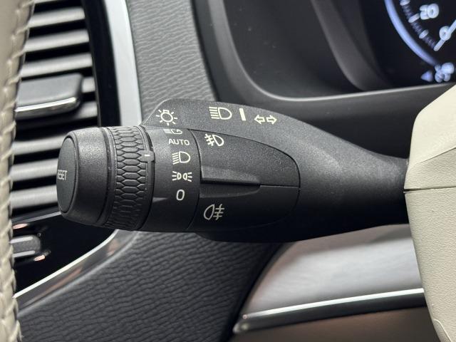 XC90 T5 AWD モーメンタム AppleCarPlay/フルセグTV/全周囲カメラ/ブラインドスポットモニター/シートヒーター/アダプティブクルーズコントロール/ステアリングスイッチ/メモリーシート/パワーシート/パワーバックドア(48枚目)