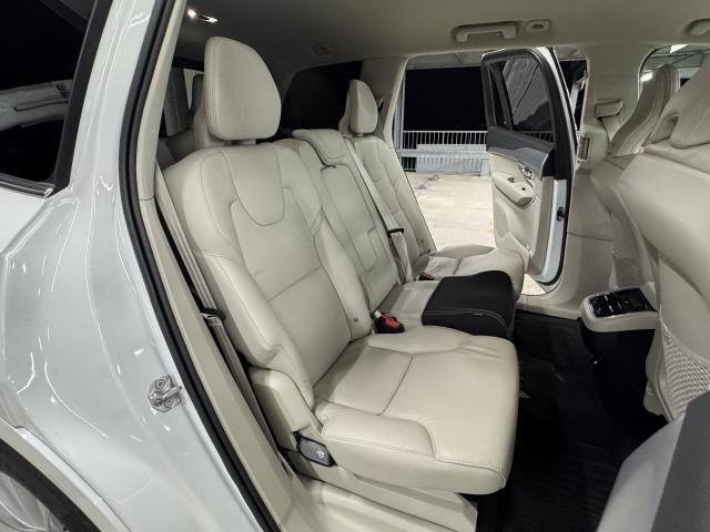 XC90 T5 AWD モーメンタム AppleCarPlay/フルセグTV/全周囲カメラ/ブラインドスポットモニター/シートヒーター/アダプティブクルーズコントロール/ステアリングスイッチ/メモリーシート/パワーシート/パワーバックドア(55枚目)