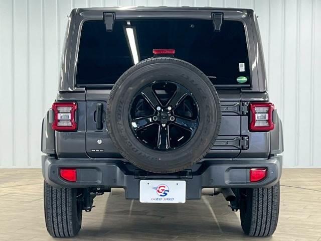 ジープ・ラングラーアンリミテッド サハラ　アルティテュード　限定２１０台／１オーナー／黒革／シートヒーター／ＡｐｐｌｅＣａｒＰｌａｙ／ブラインドスポット／アダプティブクルーズコントロール／ステアリングヒーター／バックモニター／サイドカメラ／フロントカメラ（14枚目）