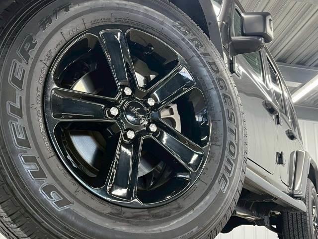 ジープ・ラングラーアンリミテッド サハラ　アルティテュード　限定２１０台／１オーナー／黒革／シートヒーター／ＡｐｐｌｅＣａｒＰｌａｙ／ブラインドスポット／アダプティブクルーズコントロール／ステアリングヒーター／バックモニター／サイドカメラ／フロントカメラ（19枚目）