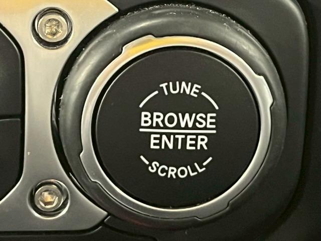 ジープ・ラングラーアンリミテッド サハラ　アルティテュード　限定２１０台／１オーナー／黒革／シートヒーター／ＡｐｐｌｅＣａｒＰｌａｙ／ブラインドスポット／アダプティブクルーズコントロール／ステアリングヒーター／バックモニター／サイドカメラ／フロントカメラ（37枚目）