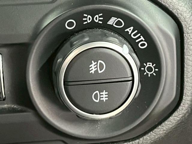 ジープ・ラングラーアンリミテッド サハラ　アルティテュード　限定２１０台／１オーナー／黒革／シートヒーター／ＡｐｐｌｅＣａｒＰｌａｙ／ブラインドスポット／アダプティブクルーズコントロール／ステアリングヒーター／バックモニター／サイドカメラ／フロントカメラ（47枚目）