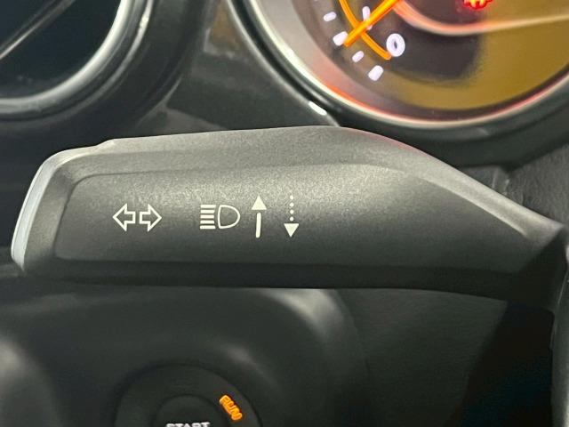 ジープ・ラングラーアンリミテッド サハラ　アルティテュード　限定２１０台／１オーナー／黒革／シートヒーター／ＡｐｐｌｅＣａｒＰｌａｙ／ブラインドスポット／アダプティブクルーズコントロール／ステアリングヒーター／バックモニター／サイドカメラ／フロントカメラ（52枚目）