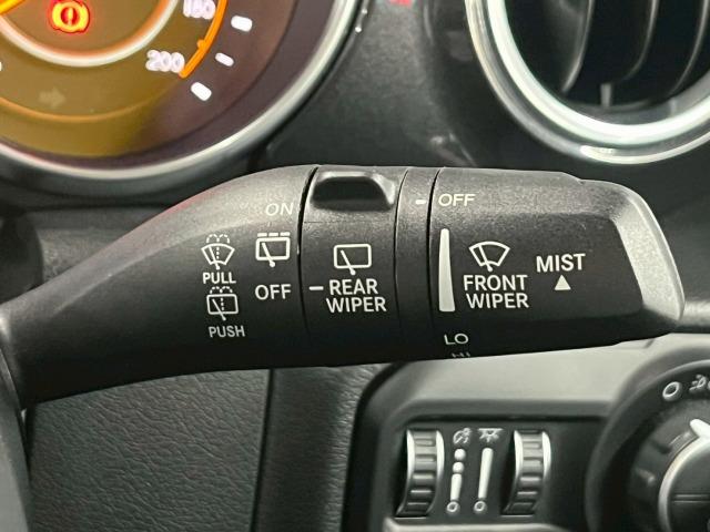 ジープ・ラングラーアンリミテッド サハラ　アルティテュード　限定２１０台／１オーナー／黒革／シートヒーター／ＡｐｐｌｅＣａｒＰｌａｙ／ブラインドスポット／アダプティブクルーズコントロール／ステアリングヒーター／バックモニター／サイドカメラ／フロントカメラ（53枚目）