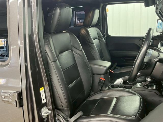 ジープ・ラングラーアンリミテッド サハラ　アルティテュード　限定２１０台／１オーナー／黒革／シートヒーター／ＡｐｐｌｅＣａｒＰｌａｙ／ブラインドスポット／アダプティブクルーズコントロール／ステアリングヒーター／バックモニター／サイドカメラ／フロントカメラ（55枚目）