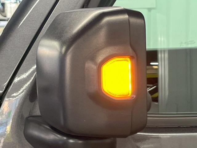 ジープ・ラングラーアンリミテッド サハラ　アルティテュード　限定２１０台／１オーナー／黒革／シートヒーター／ＡｐｐｌｅＣａｒＰｌａｙ／ブラインドスポット／アダプティブクルーズコントロール／ステアリングヒーター／バックモニター／サイドカメラ／フロントカメラ（76枚目）