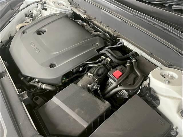 ＸＣ９０ Ｂ６　ＡＷＤ　インスクリプション　Ｂｏｗｅｒ＆Ｗｉｌｌｋｉｎｓ／ＡｐｐｌｅＣａｒＰｌａｙ／ベンチレーション／サンルーフ／レーダークルーズコントロール／シートヒーター／ステアリングヒーター／パワーシート／パワーバックドア（12枚目）