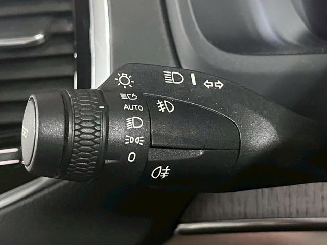 ＸＣ９０ Ｂ６　ＡＷＤ　インスクリプション　Ｂｏｗｅｒ＆Ｗｉｌｌｋｉｎｓ／ＡｐｐｌｅＣａｒＰｌａｙ／ベンチレーション／サンルーフ／レーダークルーズコントロール／シートヒーター／ステアリングヒーター／パワーシート／パワーバックドア（27枚目）