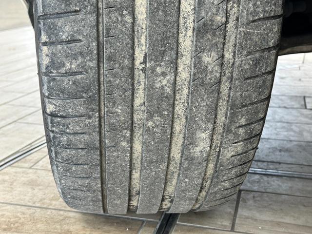 ＸＣ９０ Ｔ６　ＡＷＤ　インスクリプション　サンルーフ／黒革シート／ベンチレーション／シートヒーター／ステアリングヒーター／全周囲カメラ／ＡｐｐｌｅＣａｒＰｌａｙ／ブラインドスポット／パワーテールゲート／フルセグ／ヘッドアップディスプレイ（24枚目）