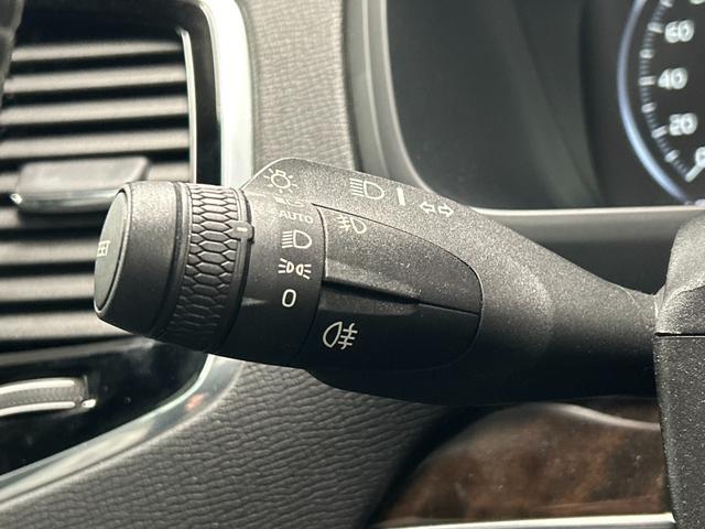 ＸＣ９０ Ｔ６　ＡＷＤ　インスクリプション　サンルーフ／黒革シート／ベンチレーション／シートヒーター／ステアリングヒーター／全周囲カメラ／ＡｐｐｌｅＣａｒＰｌａｙ／ブラインドスポット／パワーテールゲート／フルセグ／ヘッドアップディスプレイ（41枚目）