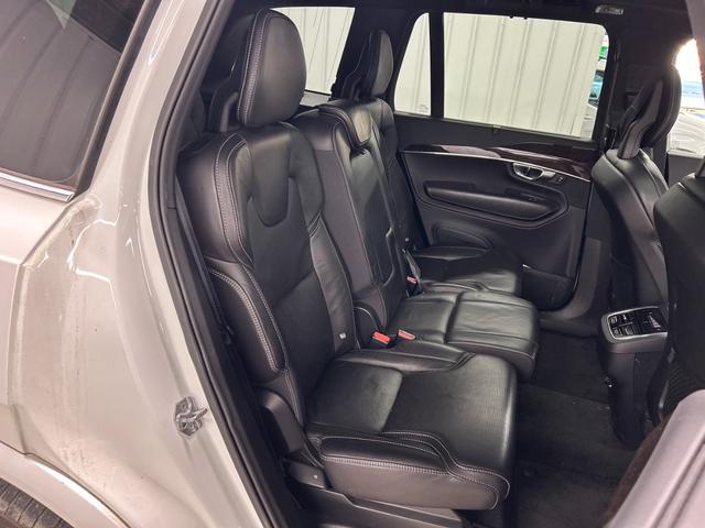 ＸＣ９０ Ｔ６　ＡＷＤ　インスクリプション　サンルーフ／黒革シート／ベンチレーション／シートヒーター／ステアリングヒーター／全周囲カメラ／ＡｐｐｌｅＣａｒＰｌａｙ／ブラインドスポット／パワーテールゲート／フルセグ／ヘッドアップディスプレイ（50枚目）