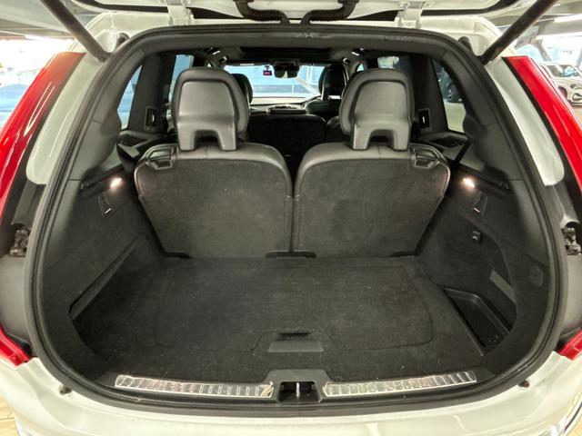 ＸＣ９０ Ｔ６　ＡＷＤ　インスクリプション　サンルーフ／黒革シート／ベンチレーション／シートヒーター／ステアリングヒーター／全周囲カメラ／ＡｐｐｌｅＣａｒＰｌａｙ／ブラインドスポット／パワーテールゲート／フルセグ／ヘッドアップディスプレイ（52枚目）