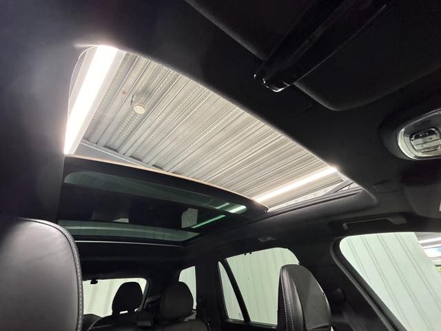 ＸＣ９０ Ｔ６　ＡＷＤ　インスクリプション　サンルーフ／黒革シート／ベンチレーション／シートヒーター／ステアリングヒーター／全周囲カメラ／ＡｐｐｌｅＣａｒＰｌａｙ／ブラインドスポット／パワーテールゲート／フルセグ／ヘッドアップディスプレイ（56枚目）