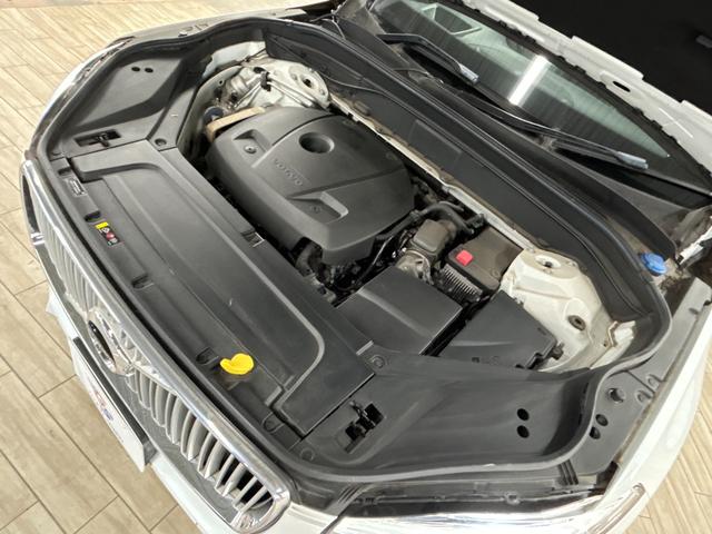 ＸＣ９０ Ｔ６　ＡＷＤ　インスクリプション　サンルーフ／黒革シート／ベンチレーション／シートヒーター／ステアリングヒーター／全周囲カメラ／ＡｐｐｌｅＣａｒＰｌａｙ／ブラインドスポット／パワーテールゲート／フルセグ／ヘッドアップディスプレイ（71枚目）