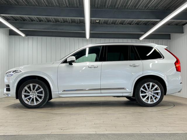 ＸＣ９０ Ｔ６　ＡＷＤ　インスクリプション　サンルーフ／黒革シート／ベンチレーション／シートヒーター／ステアリングヒーター／全周囲カメラ／ＡｐｐｌｅＣａｒＰｌａｙ／ブラインドスポット／パワーテールゲート／フルセグ／ヘッドアップディスプレイ（73枚目）