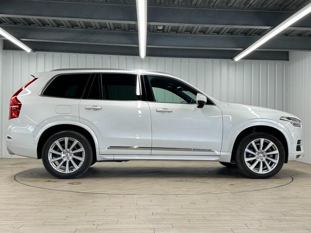 ＸＣ９０ Ｔ６　ＡＷＤ　インスクリプション　サンルーフ／黒革シート／ベンチレーション／シートヒーター／ステアリングヒーター／全周囲カメラ／ＡｐｐｌｅＣａｒＰｌａｙ／ブラインドスポット／パワーテールゲート／フルセグ／ヘッドアップディスプレイ（77枚目）