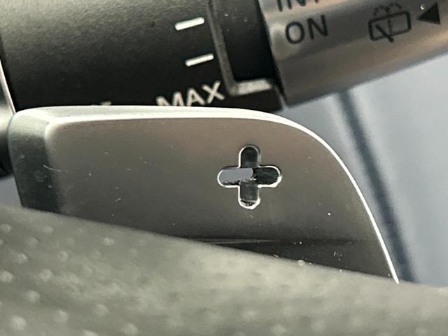 レンジローバーヴェラール Ｒ－ＤＹＮＡＭＩＣ　Ｓ　パノラマルーフ／ＭＥＲＩＤＩＡＮサウンド／全周囲カメラ／シートクーラー／シートクーラー／後期モデル／レーダークルーズコントロール／プッシュスタート／Ｂｌｕｅｔｏｏｔｈ接続／ブラインドスポットモニター／（44枚目）