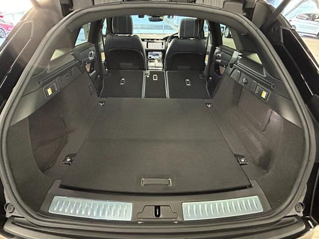 レンジローバーヴェラール Ｒ－ＤＹＮＡＭＩＣ　Ｓ　パノラマルーフ／ＭＥＲＩＤＩＡＮサウンド／全周囲カメラ／シートクーラー／シートクーラー／後期モデル／レーダークルーズコントロール／プッシュスタート／Ｂｌｕｅｔｏｏｔｈ接続／ブラインドスポットモニター／（71枚目）