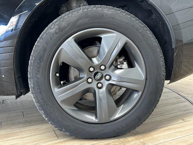 レンジローバーヴェラール Ｒ－ＤＹＮＡＭＩＣ　Ｓ　パノラマルーフ／ＭＥＲＩＤＩＡＮサウンド／全周囲カメラ／シートクーラー／シートクーラー／後期モデル／レーダークルーズコントロール／プッシュスタート／Ｂｌｕｅｔｏｏｔｈ接続／ブラインドスポットモニター／（75枚目）