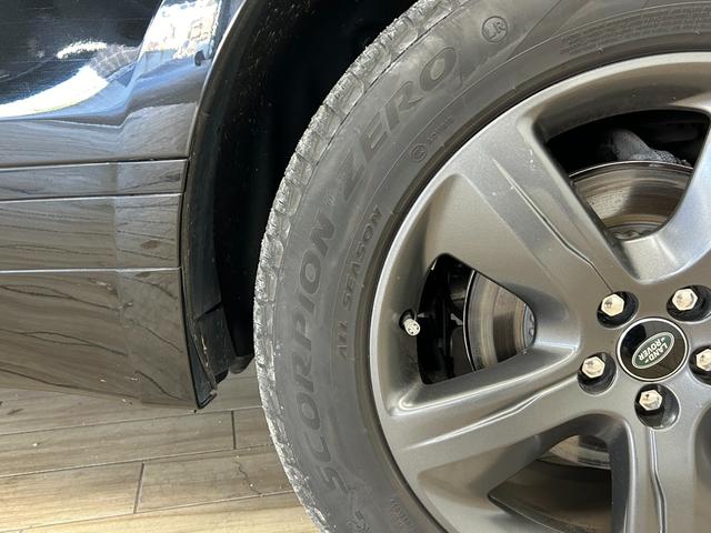 レンジローバーヴェラール Ｒ－ＤＹＮＡＭＩＣ　Ｓ　パノラマルーフ／ＭＥＲＩＤＩＡＮサウンド／全周囲カメラ／シートクーラー／シートクーラー／後期モデル／レーダークルーズコントロール／プッシュスタート／Ｂｌｕｅｔｏｏｔｈ接続／ブラインドスポットモニター／（76枚目）