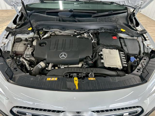 GLAクラス GLA200d 4マチック AMGライン サンルーフ/レーダーセーフティPKG/全周囲カメラ/シートヒーター/パワーテールゲート/ブラインドスポット/アダプティブクルーズコントロール/フルセグ/パワーシート/ETC/メーカーナビ/キーレスゴー(70枚目)