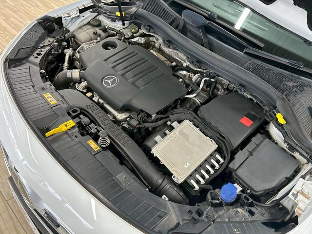 GLAクラス GLA200d 4マチック AMGライン サンルーフ/レーダーセーフティPKG/全周囲カメラ/シートヒーター/パワーテールゲート/ブラインドスポット/アダプティブクルーズコントロール/フルセグ/パワーシート/ETC/メーカーナビ/キーレスゴー(71枚目)