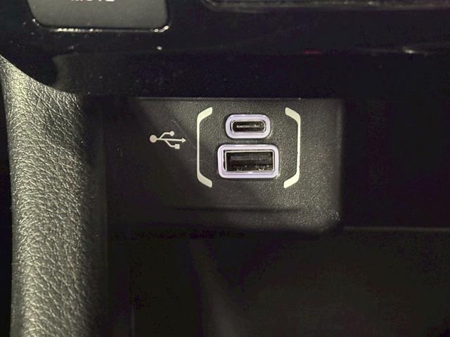 ジープ・コンパス ロンジチュード　ＡｐｐｌｅＣａｒＰｌａｙ／アダプティブクルーズコントロール／ブラインドスポット／バックモニター／ＬＥＤヘッドライト／デジタル液晶メーター／ＥＴＣ／プッシュスタート／フルセグ／純正アルミホイール（30枚目）