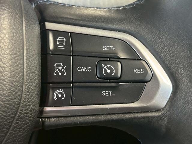 ジープ・コンパス ロンジチュード　ＡｐｐｌｅＣａｒＰｌａｙ／アダプティブクルーズコントロール／ブラインドスポット／バックモニター／ＬＥＤヘッドライト／デジタル液晶メーター／ＥＴＣ／プッシュスタート／フルセグ／純正アルミホイール（34枚目）