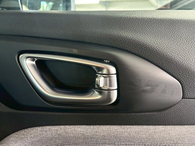 ジープ・コンパス ロンジチュード　ＡｐｐｌｅＣａｒＰｌａｙ／アダプティブクルーズコントロール／ブラインドスポット／バックモニター／ＬＥＤヘッドライト／デジタル液晶メーター／ＥＴＣ／プッシュスタート／フルセグ／純正アルミホイール（42枚目）