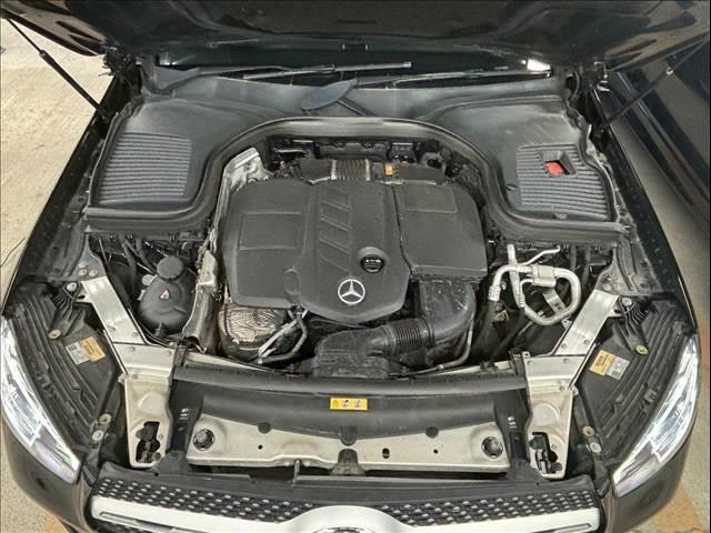 ＧＬＣ ＧＬＣ２２０ｄ　４マチック　ＡＭＧライン　サンルーフ／全周囲カメラ／シートヒーター／アンビエントライト／ブラインドアシスト／エアサスペンション／パワーシート／ＵＳＢポート／電動リアゲート／アダプティブクルーズコントロール／キーレスゴー（12枚目）