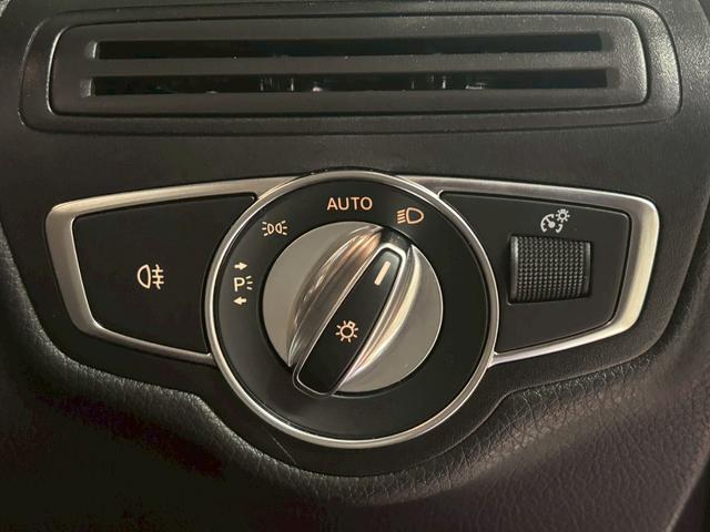 ＧＬＣ ＧＬＣ２２０ｄ　４マチック　ＡＭＧライン　サンルーフ／全周囲カメラ／シートヒーター／アンビエントライト／ブラインドアシスト／エアサスペンション／パワーシート／ＵＳＢポート／電動リアゲート／アダプティブクルーズコントロール／キーレスゴー（37枚目）