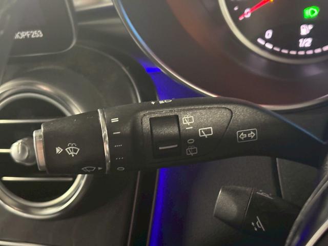 ＧＬＣ ＧＬＣ２２０ｄ　４マチック　ＡＭＧライン　サンルーフ／全周囲カメラ／シートヒーター／アンビエントライト／ブラインドアシスト／エアサスペンション／パワーシート／ＵＳＢポート／電動リアゲート／アダプティブクルーズコントロール／キーレスゴー（50枚目）