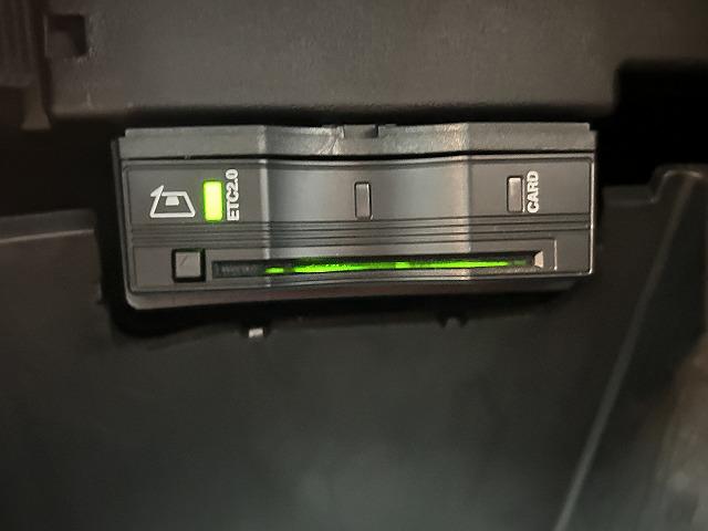 GLB GLB200d AMGライン 全周囲カメラ/アンビエントライト/フルセグ/ブラインドスポットモニター/シートヒーター/パワーシート/シートメモリー/Bluetooth接続/キーレスゴー/アイドリングストップ/ステアリングスイッチ(35枚目)