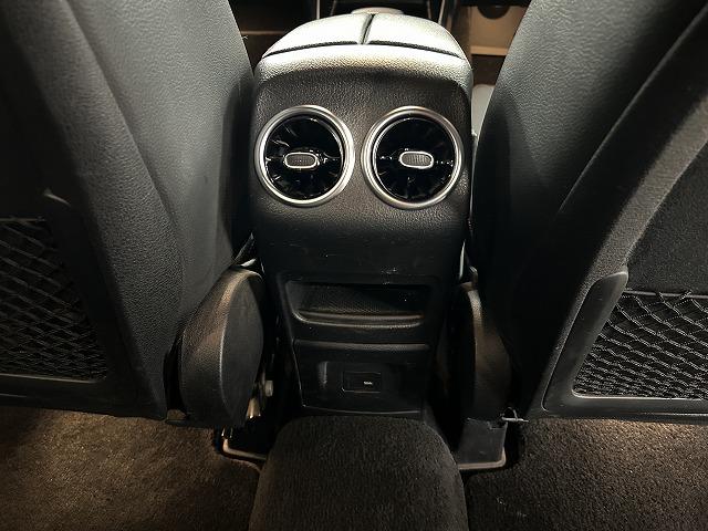 GLB GLB200d AMGライン 全周囲カメラ/アンビエントライト/フルセグ/ブラインドスポットモニター/シートヒーター/パワーシート/シートメモリー/Bluetooth接続/キーレスゴー/アイドリングストップ/ステアリングスイッチ(52枚目)