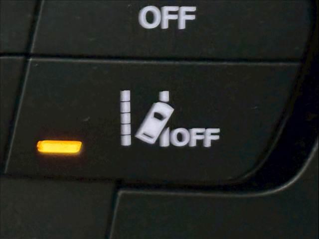 ジープ・レネゲード ナイトイーグル　特別仕様車／ＡｐｐｌｅＣａｒｐｌａｙ／クリアランスソナー／ブラインドアシスト／アイドリングストップ／レーンキープアシスト／ＵＳＢポート／スマートキー／クルーズコントロール／ＥＴＣ／オートライト（10枚目）