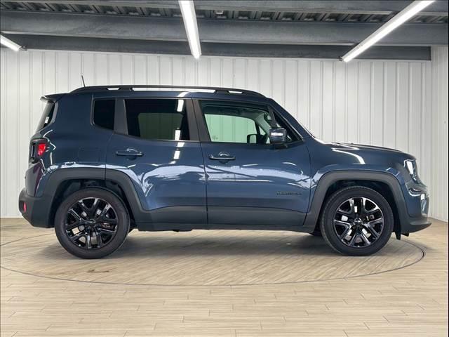 ジープ・レネゲード ナイトイーグル　特別仕様車／ＡｐｐｌｅＣａｒｐｌａｙ／クリアランスソナー／ブラインドアシスト／アイドリングストップ／レーンキープアシスト／ＵＳＢポート／スマートキー／クルーズコントロール／ＥＴＣ／オートライト（15枚目）