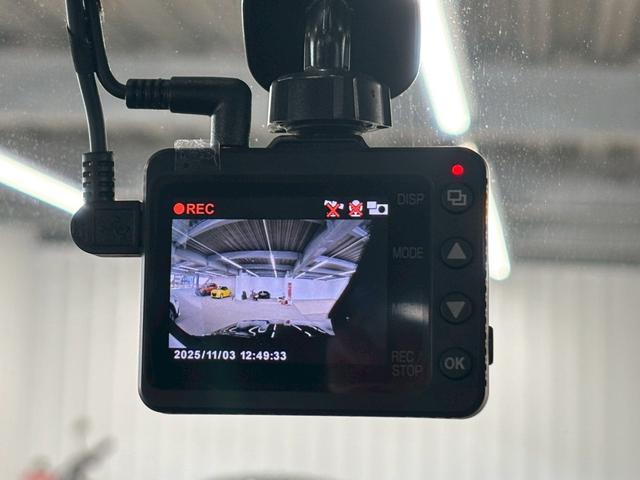 ジープ・レネゲード ナイトイーグル　特別仕様車／ＡｐｐｌｅＣａｒｐｌａｙ／クリアランスソナー／ブラインドアシスト／アイドリングストップ／レーンキープアシスト／ＵＳＢポート／スマートキー／クルーズコントロール／ＥＴＣ／オートライト（37枚目）