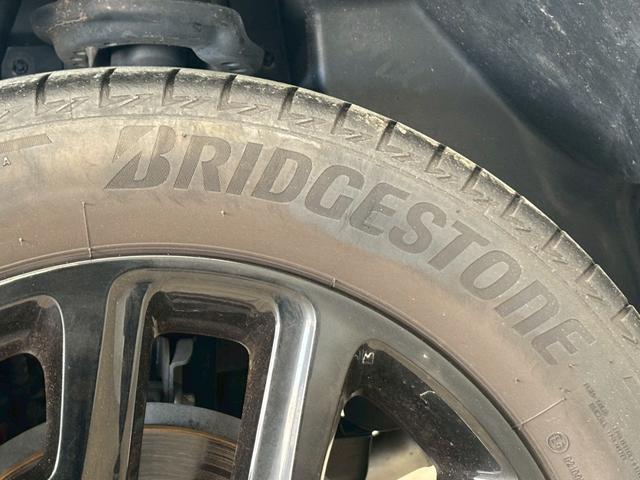 ジープ・レネゲード ナイトイーグル　特別仕様車／ＡｐｐｌｅＣａｒｐｌａｙ／クリアランスソナー／ブラインドアシスト／アイドリングストップ／レーンキープアシスト／ＵＳＢポート／スマートキー／クルーズコントロール／ＥＴＣ／オートライト（64枚目）