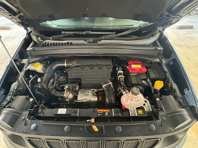 ジープ・レネゲード ナイトイーグル　特別仕様車／ＡｐｐｌｅＣａｒｐｌａｙ／クリアランスソナー／ブラインドアシスト／アイドリングストップ／レーンキープアシスト／ＵＳＢポート／スマートキー／クルーズコントロール／ＥＴＣ／オートライト（70枚目）