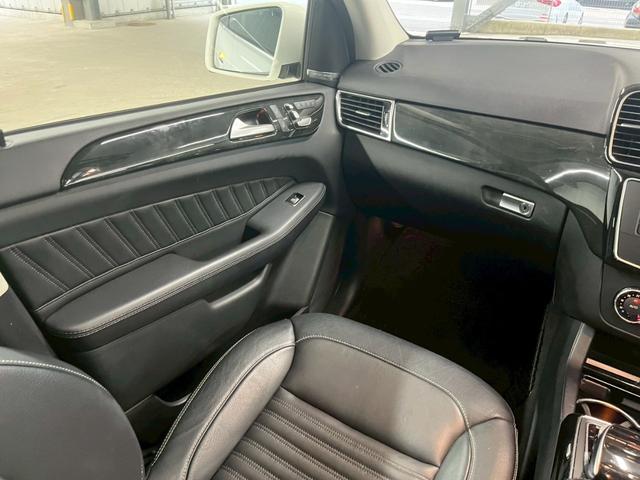 GLE GLE350d 4マチックスポーツ メーカーナビ/全周囲カメラ/フルセグTV/Bluetooth/サンルーフ/黒革/シートヒーター/サンルーフ/アダプティブクルーズコントロール/ブラインドスポットモニター/電動リアゲート(39枚目)