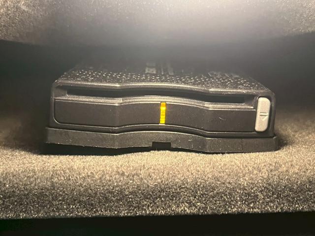 GLE GLE350d 4マチックスポーツ メーカーナビ/全周囲カメラ/フルセグTV/Bluetooth/サンルーフ/黒革/シートヒーター/サンルーフ/アダプティブクルーズコントロール/ブラインドスポットモニター/電動リアゲート(62枚目)