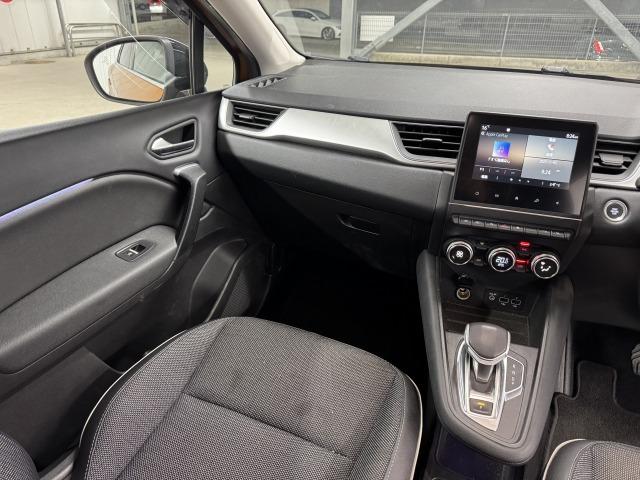 キャプチャー インテンス　純正ディスプレイオーディオ／ＡｐｐｌｅＣａｒＰｌａｙ／アンドロイドオート／Ｂｌｕｅｔｏｏｔｈ／全周囲カメラ／アダプティブクルーズコントロール／シートヒーター／ステアリングヒーター／ブラインドスポット（41枚目）