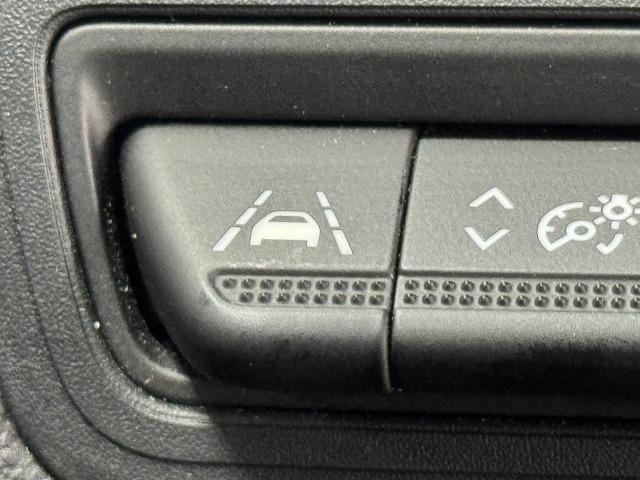 キャプチャー インテンス　純正ディスプレイオーディオ／ＡｐｐｌｅＣａｒＰｌａｙ／アンドロイドオート／Ｂｌｕｅｔｏｏｔｈ／全周囲カメラ／アダプティブクルーズコントロール／シートヒーター／ステアリングヒーター／ブラインドスポット（59枚目）