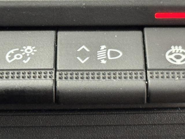 キャプチャー インテンス　純正ディスプレイオーディオ／ＡｐｐｌｅＣａｒＰｌａｙ／アンドロイドオート／Ｂｌｕｅｔｏｏｔｈ／全周囲カメラ／アダプティブクルーズコントロール／シートヒーター／ステアリングヒーター／ブラインドスポット（60枚目）